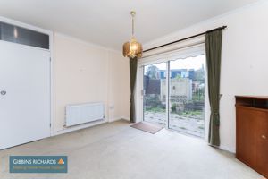 Dining Room- click for photo gallery